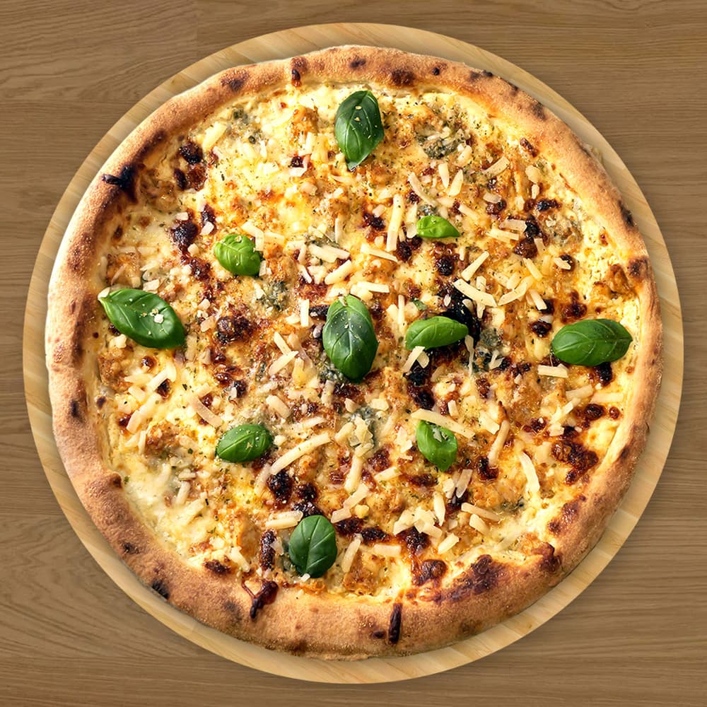 Pollo Gorgonzola - Kylling, mozzarella, gorgonzola og parmesan på hvit saus. Perfekt balanse mellom saftig kylling og karakterfull ost.